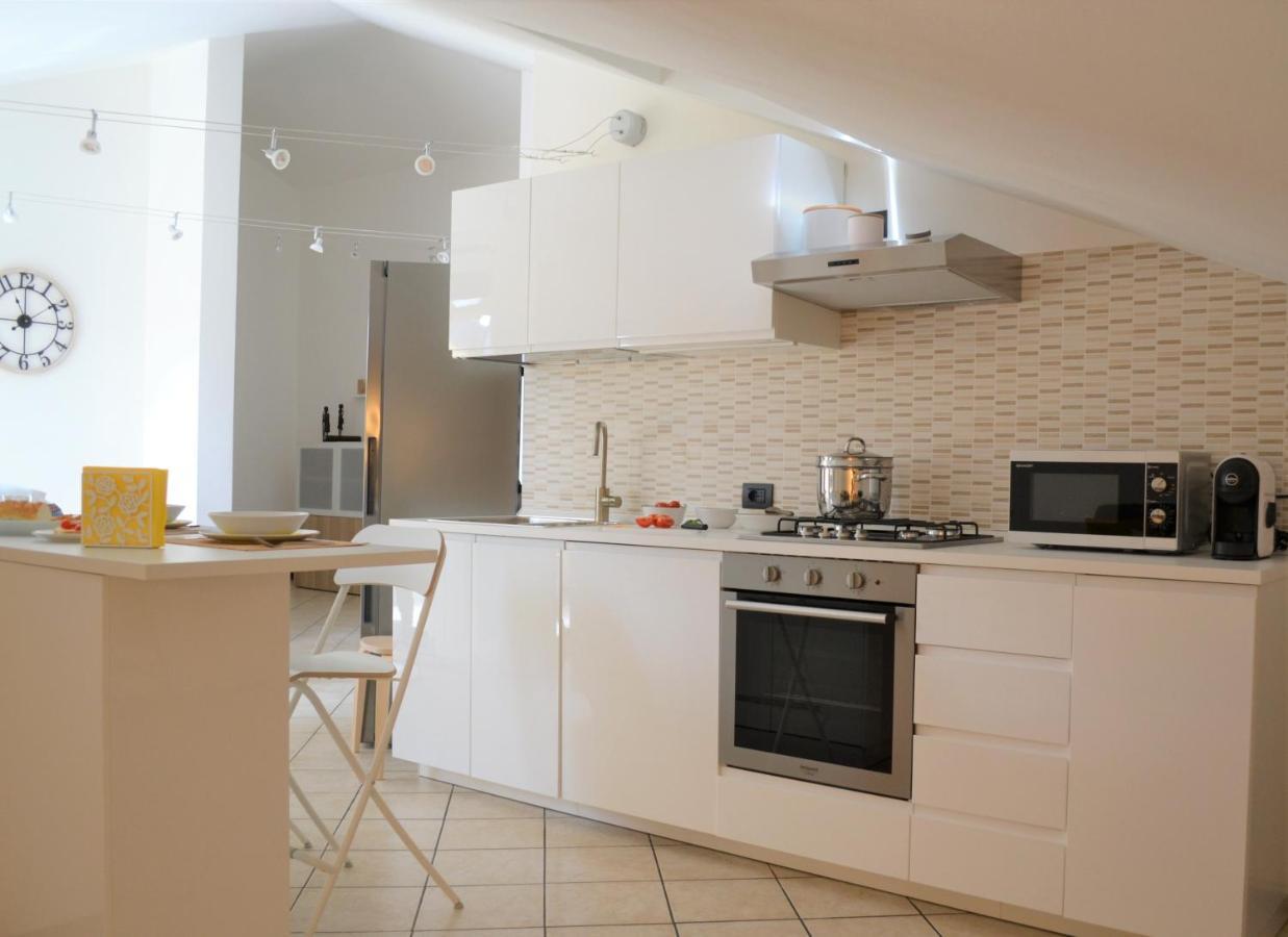 Home 2020: Come A Casa! Feel At Home! Wie Zuhause! Giussano ภายนอก รูปภาพ