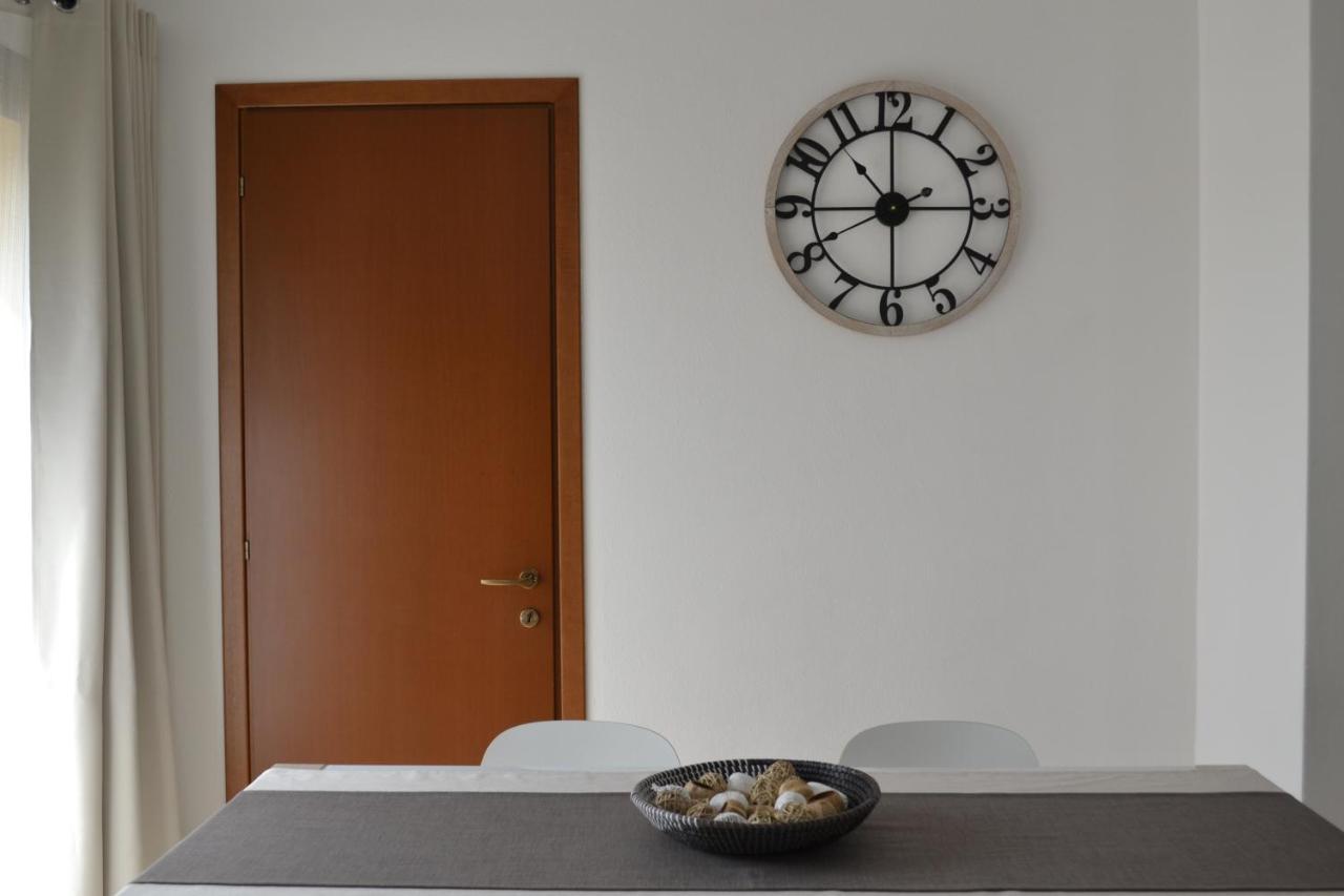 Home 2020: Come A Casa! Feel At Home! Wie Zuhause! Giussano ภายนอก รูปภาพ