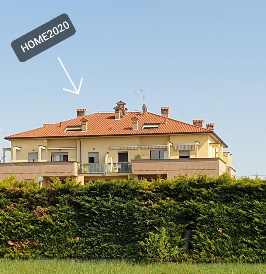 Home 2020: Come A Casa! Feel At Home! Wie Zuhause! Giussano ภายนอก รูปภาพ